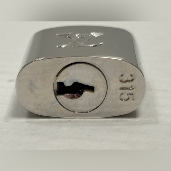 Silver Louis Vuitton Lock and Keys #315 - Picture 4 of 6